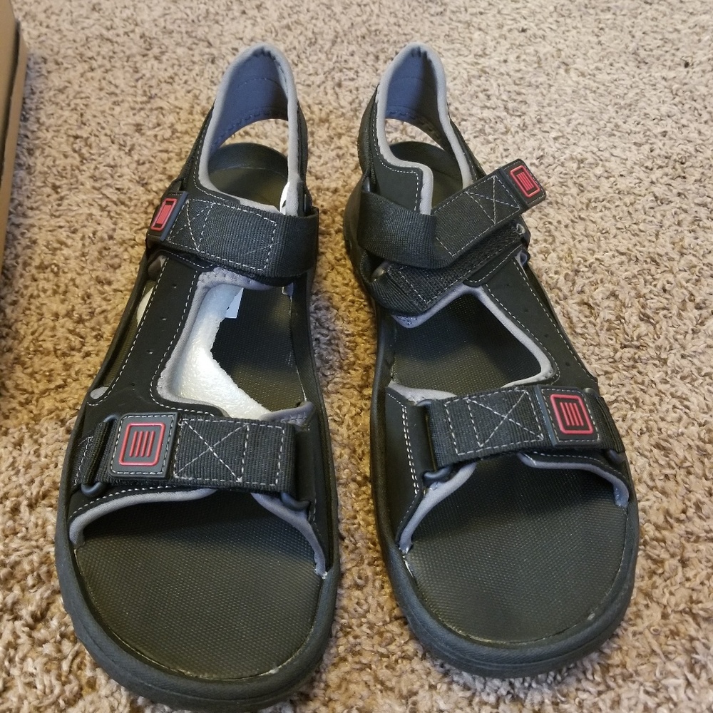 BRAND NEW Men's sandale nile sandles